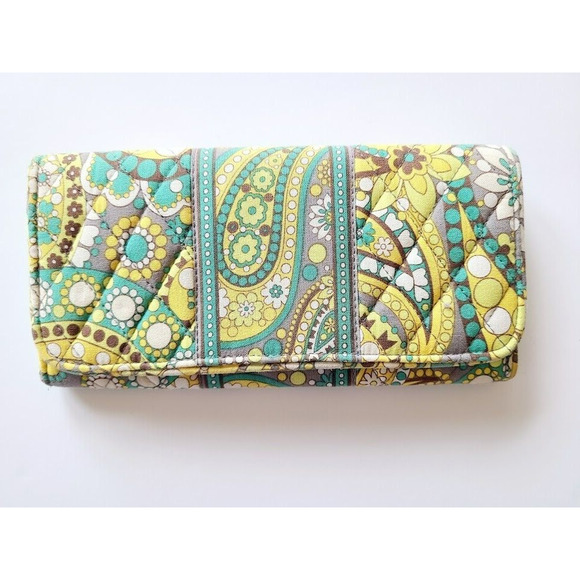 Vera Bradley wallet LEMON PARFAIT Clutch‎ Magnetic Yellow Grey Aqua Paisley - Picture 1 of 3